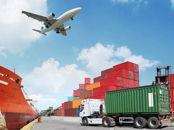 Một Số Giải Pháp Khi Vận Chuyển Hàng Hóa Vào Mùa Mưa